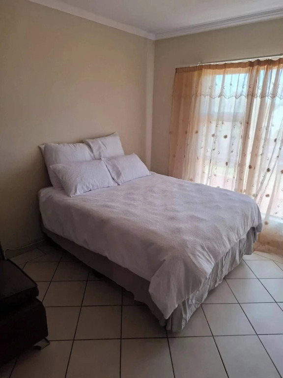 Serene 1-bedroom Apartment in Bloemfontein