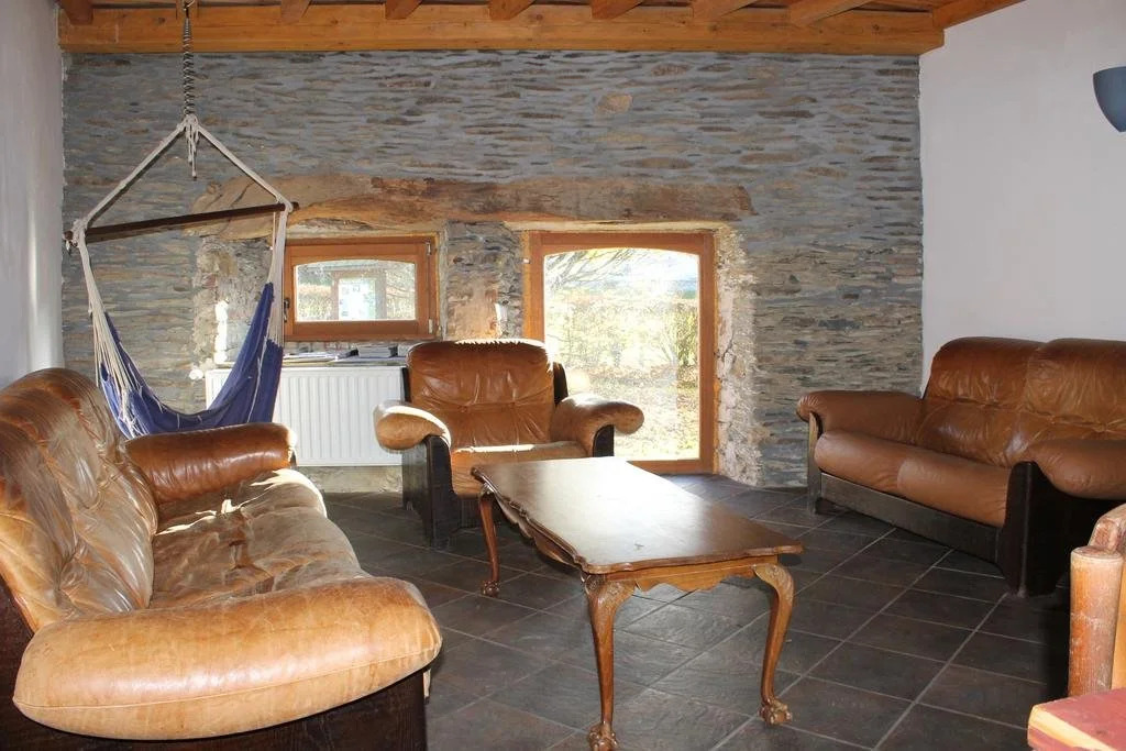 Het Huis Hiernaast