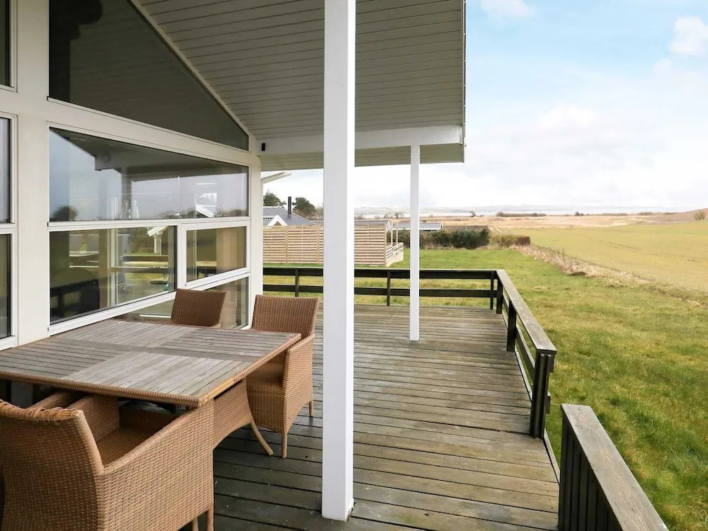 9 person holiday home in Millinge