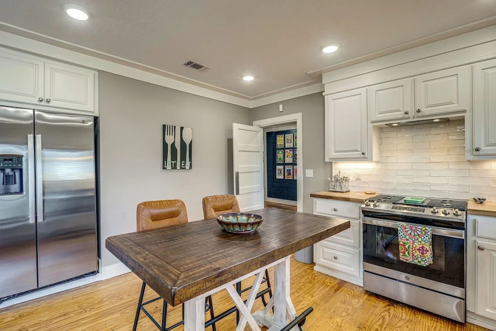 Walk to Historic Dtwn Laurel: Quiet Home w/ Porch