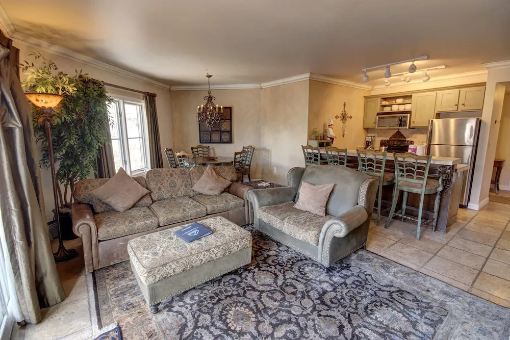 Jack Pine 8013 by SummitCove Vacation Lodging