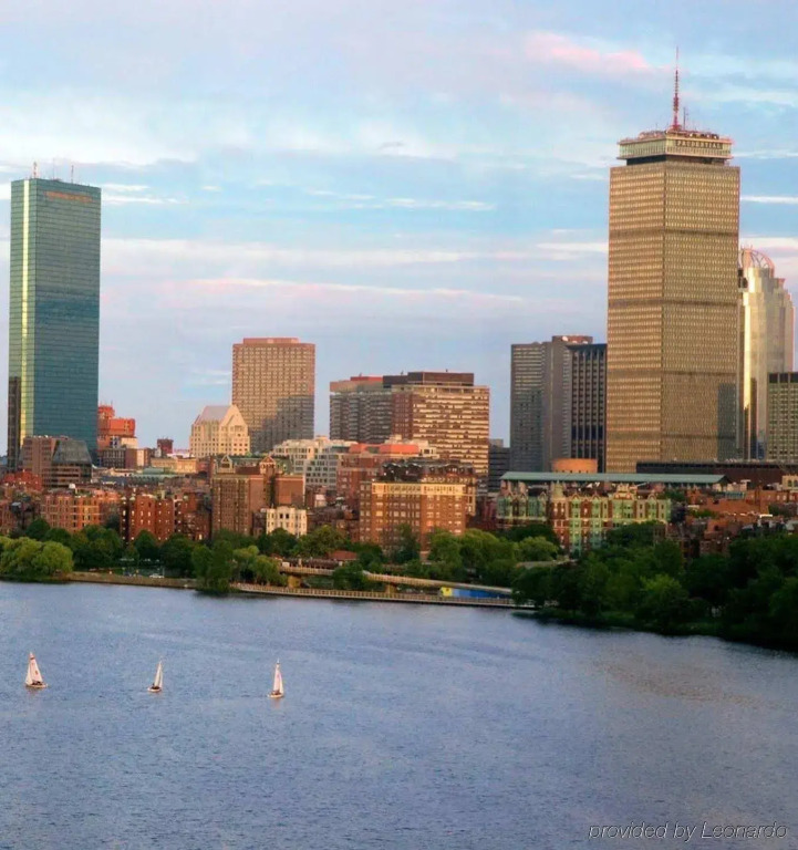 Embassy Suites Boston at Logan Airport
