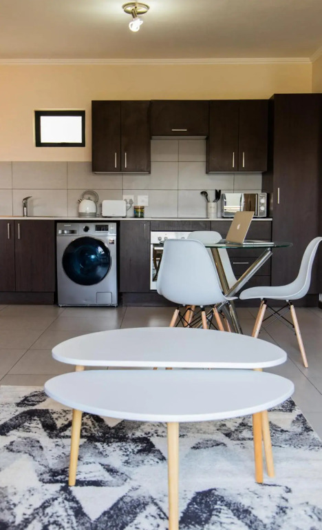 Luxury 2bed 2bath in a Secure golf estate.WIFI