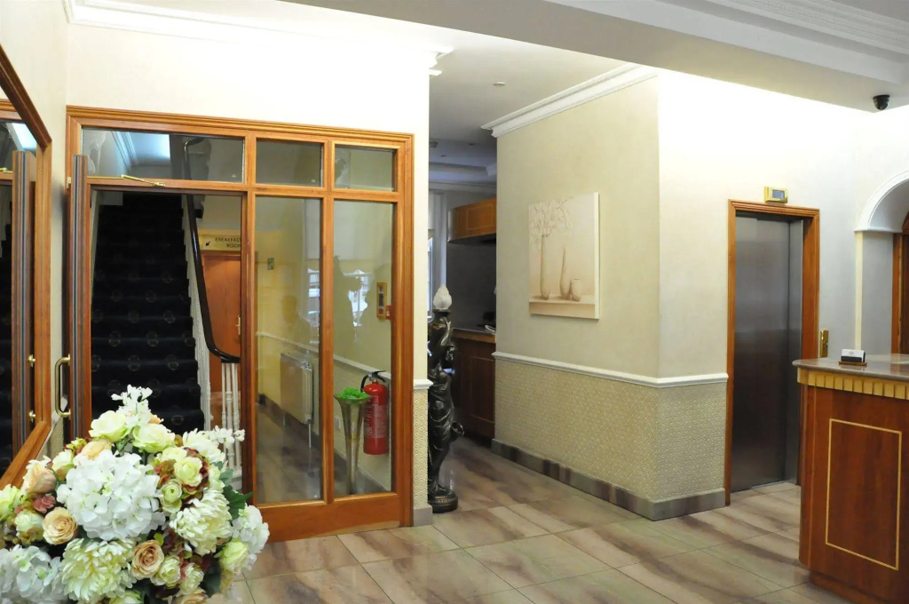 Olympic House Hotel