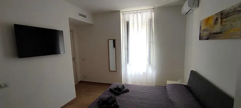 G21 Guest House
