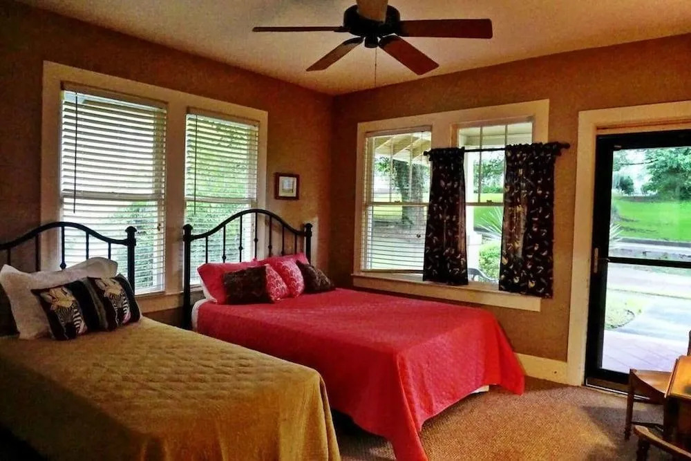 The Hideaway Natchez