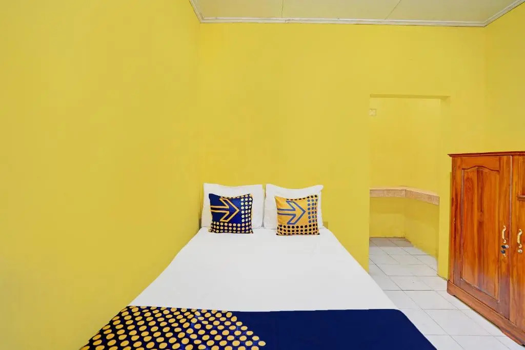 SPOT ON 92372 Rinda Homestay Syariah & Resto