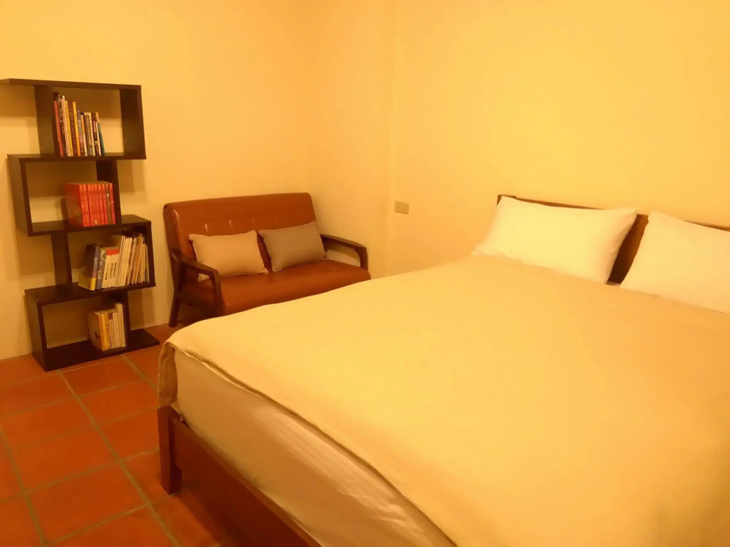 8mm Cafe Hostel