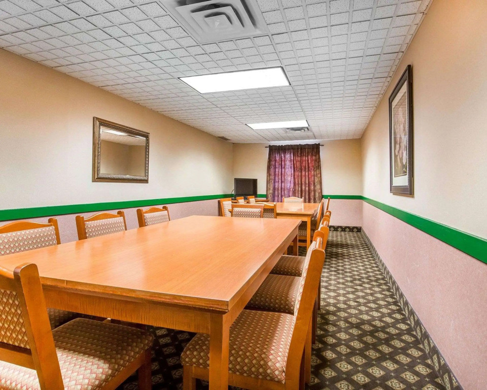 Quality Inn & Suites Lethbridge East