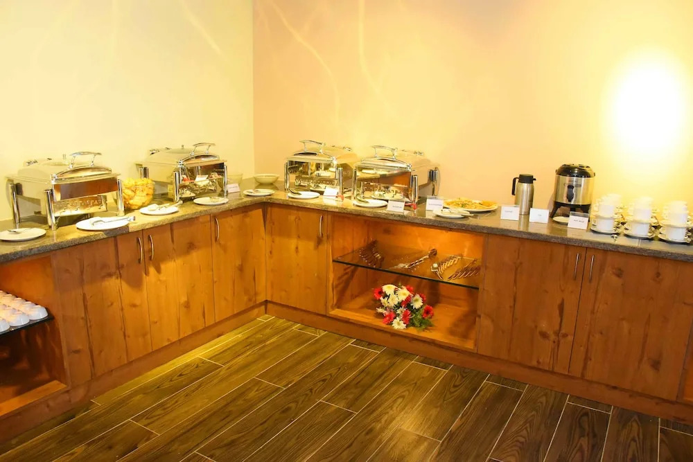 HOTEL KEK GRAND PARK