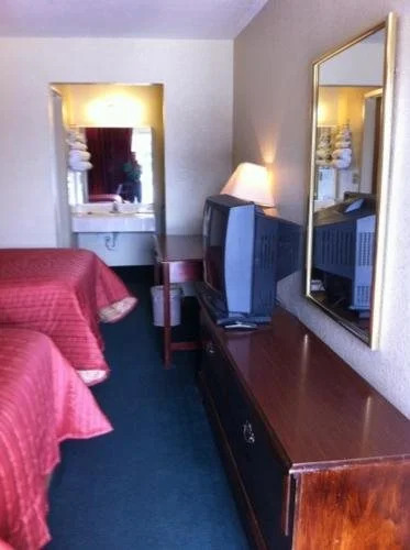 Gold Inn