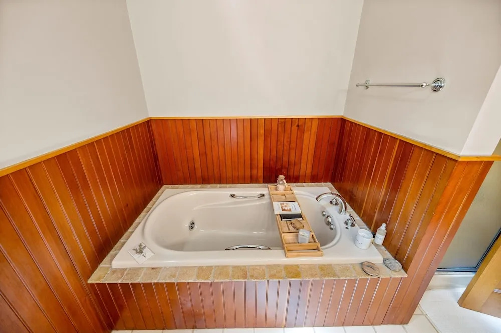 The Wildwood Lodge At Killington 4 Bedroom Home