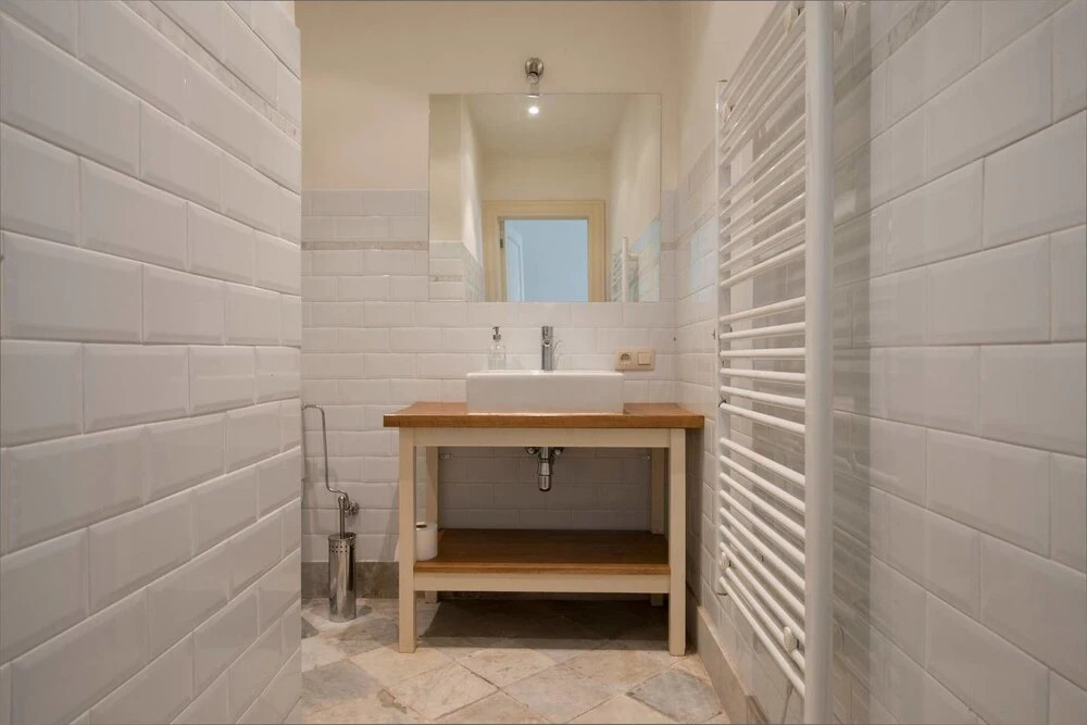 Saint Pauls Suite 6