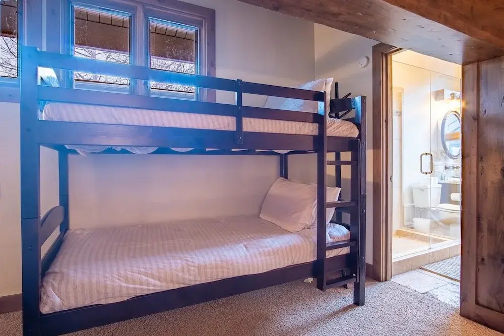 Sv154 - Walk to Lifts & Town - Hot Tub & Pool