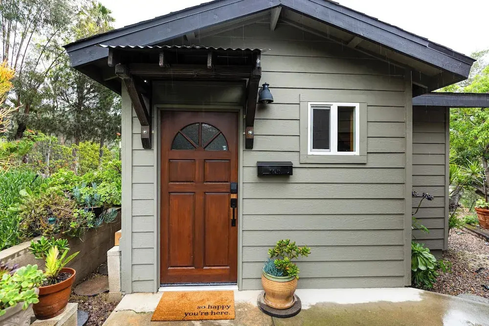 Sip, Golf & Unwind: Couple's Retreat in Fallbrook