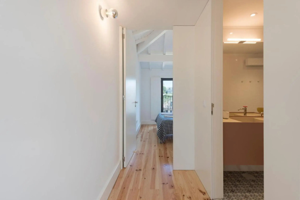 Boavista Penthouse w/ 2 Balconies & AC by LovelyStay