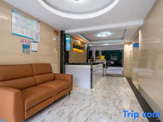 Yicheng Hotel (Guangxi Overseas Chinese School Qingchuan Subway Station)