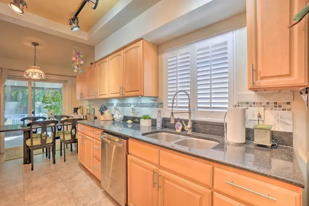 Tampa Home w/ Private Backyard ~ 15 Mi to Downtown