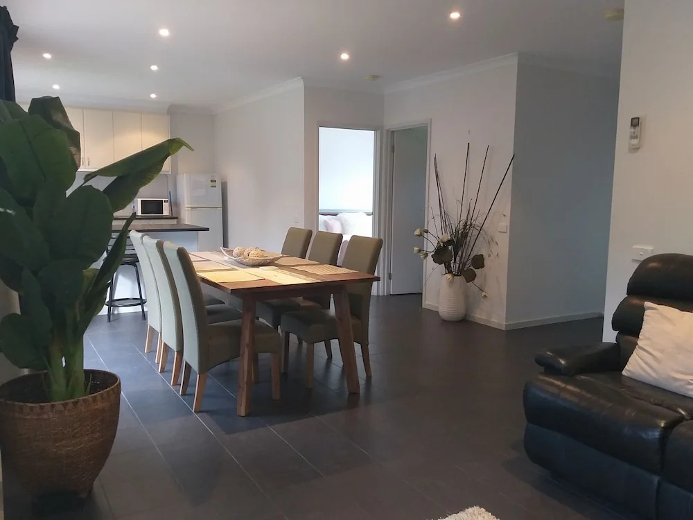 Island Cove Villas