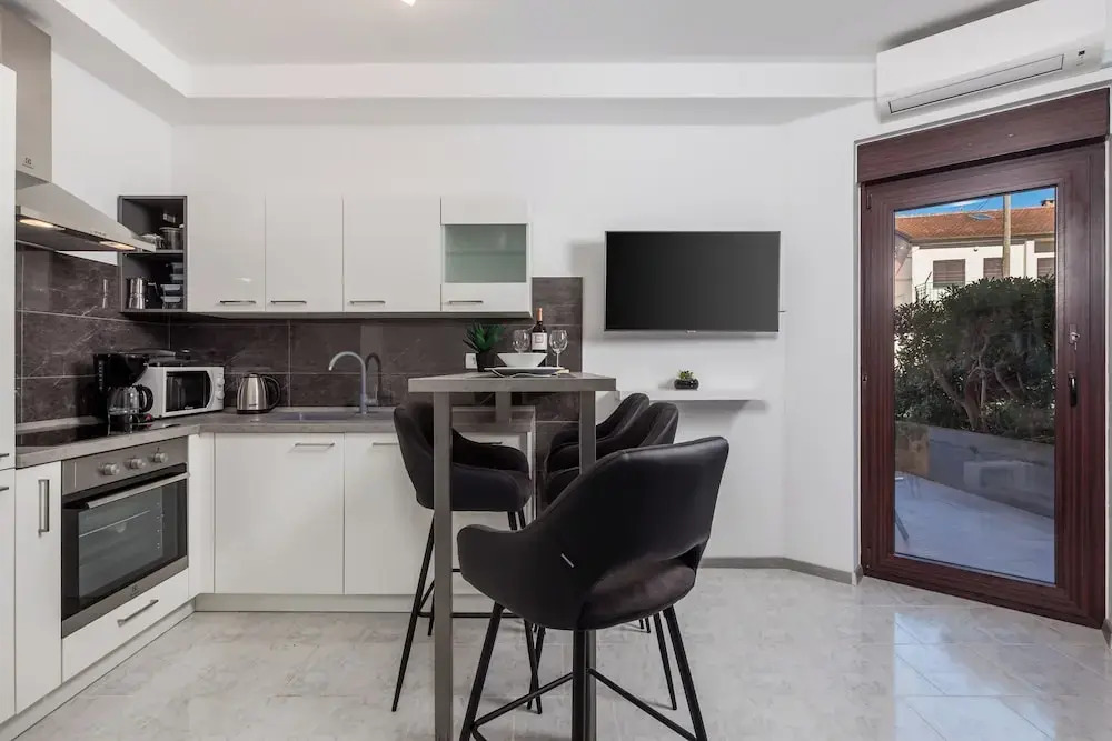 Apartment Isola
