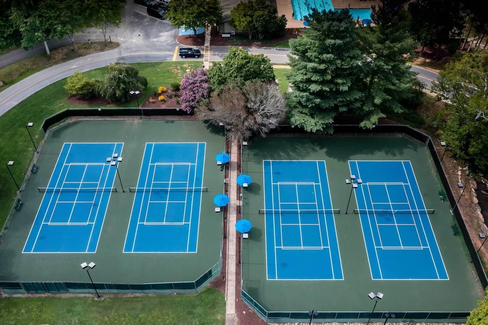Indoor Pool & Golf Course Views: Lake Lure Condo!