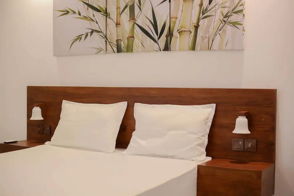 The Regent Grand Hotel - Galle Face