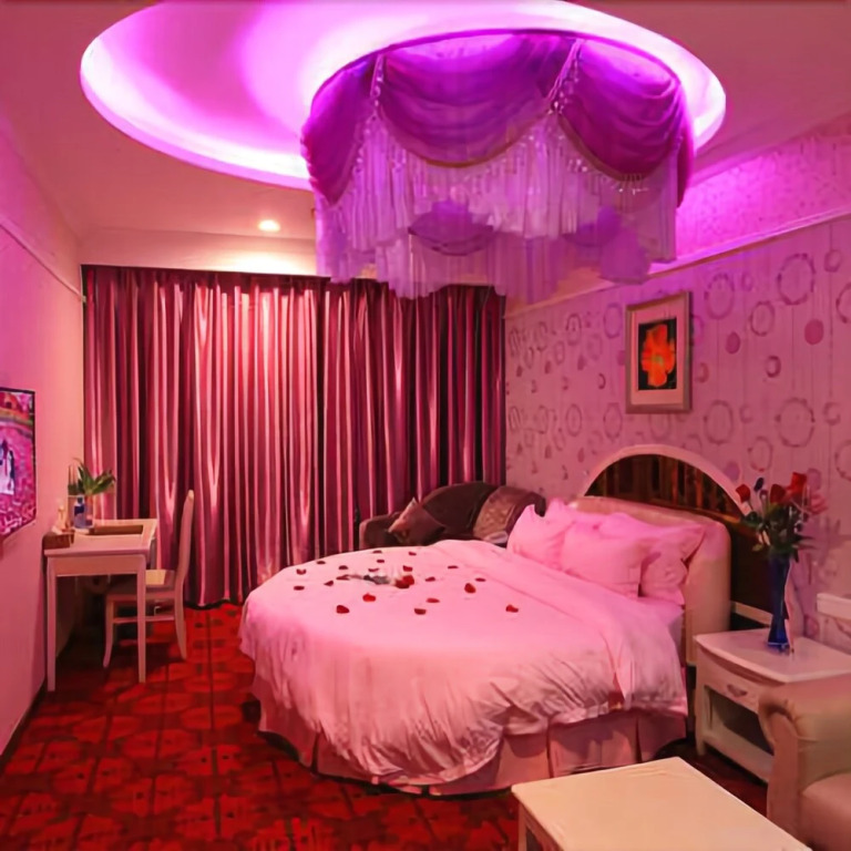 Zhahai Crowne Holiday Hotel