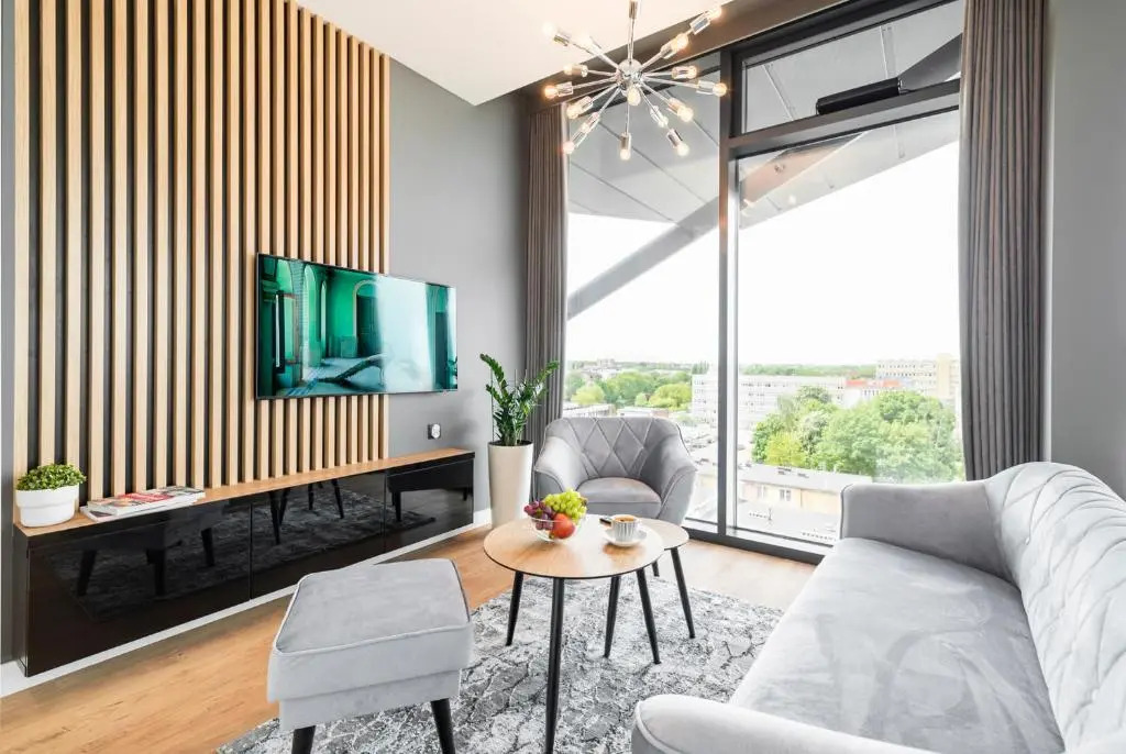 Q18 ApartHotel
