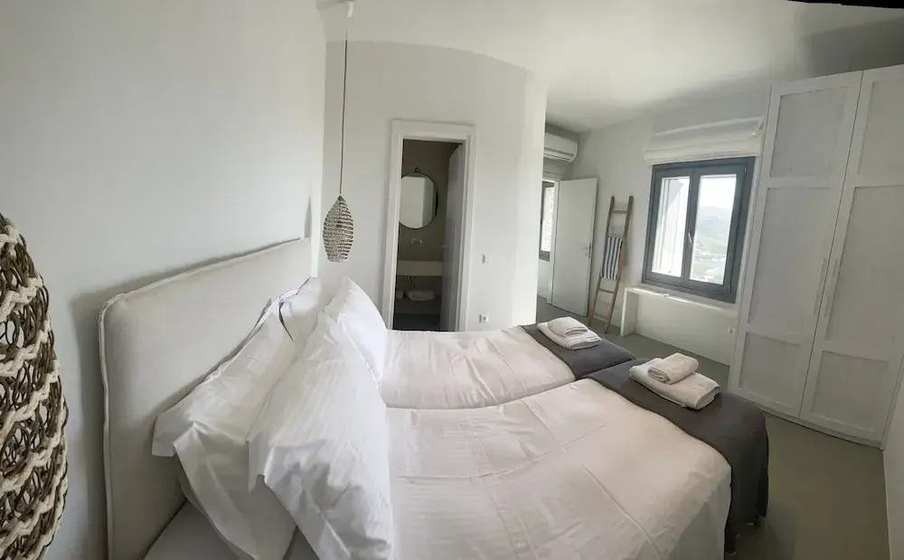 Villa Veneterra-Pool-SeaView-ConciergeServices