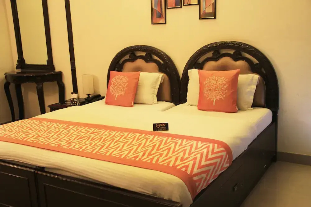 OYO Rooms Akashneem Marg II