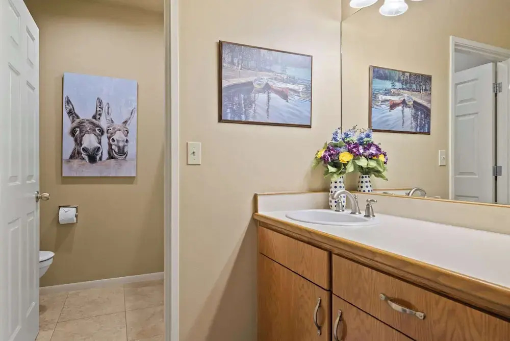 Riverview Retreat Picturesque 2 BDR in Resort!