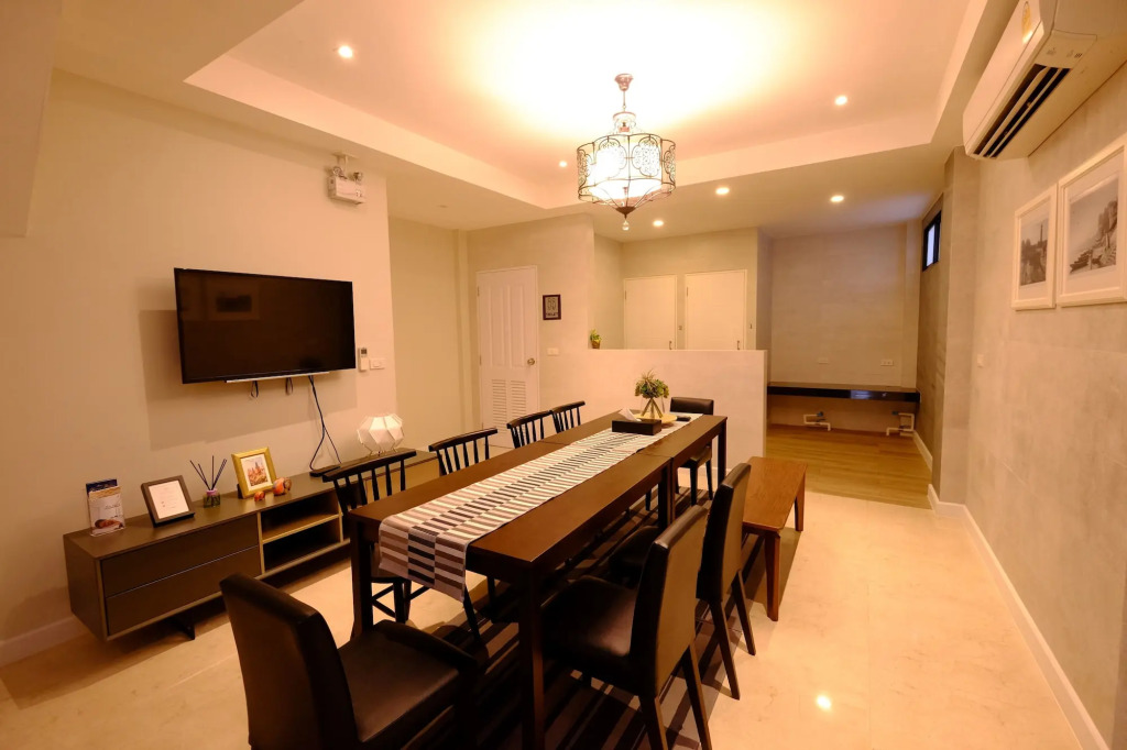 Neveu Premier Residence : Ratchada