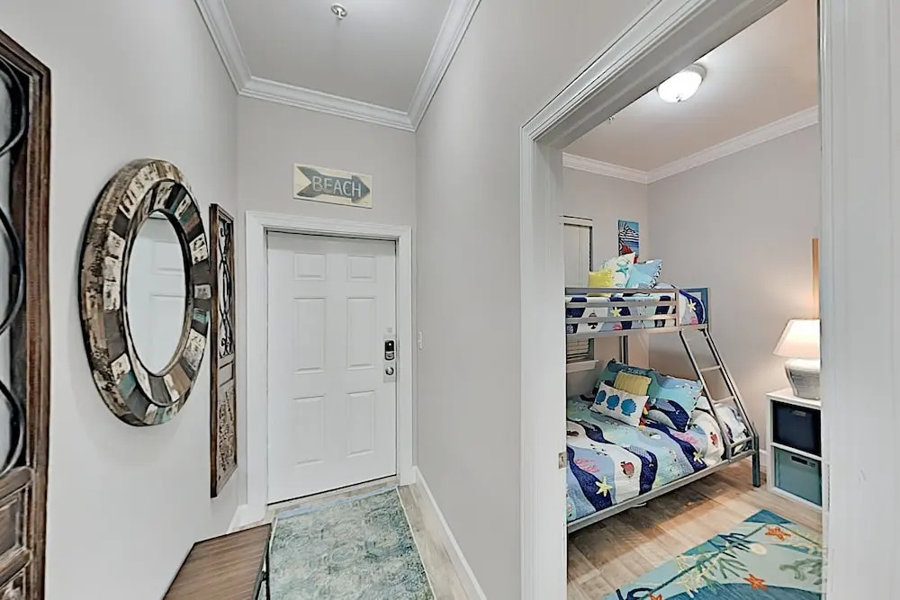 Walk to the Beach! Seagrove Highlands Gem With Pool - 3 Bedroom Condo