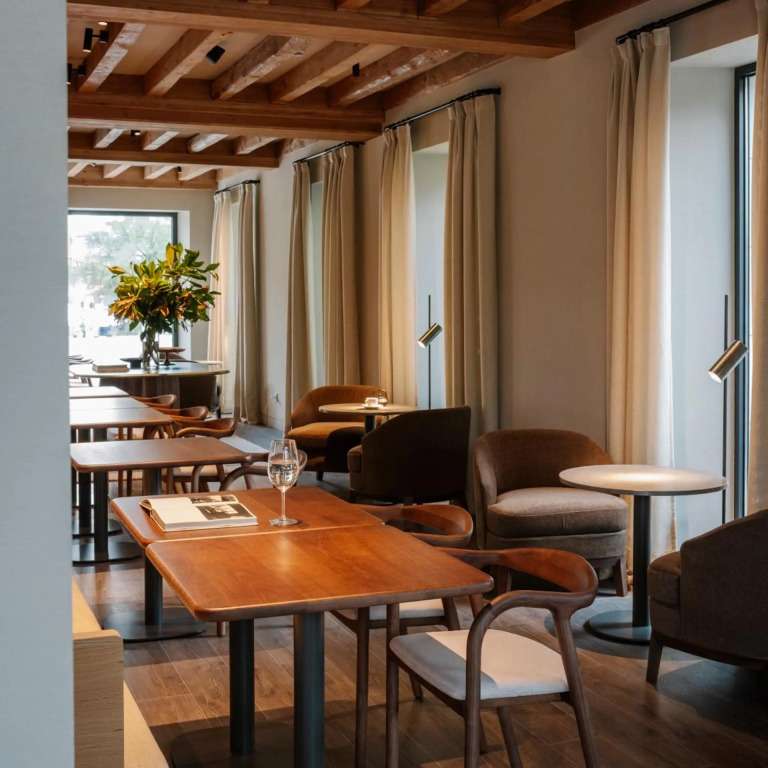 Hotel Rhin Garden