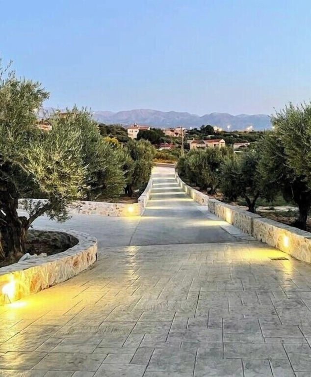 Oinolithos Luxury Villas