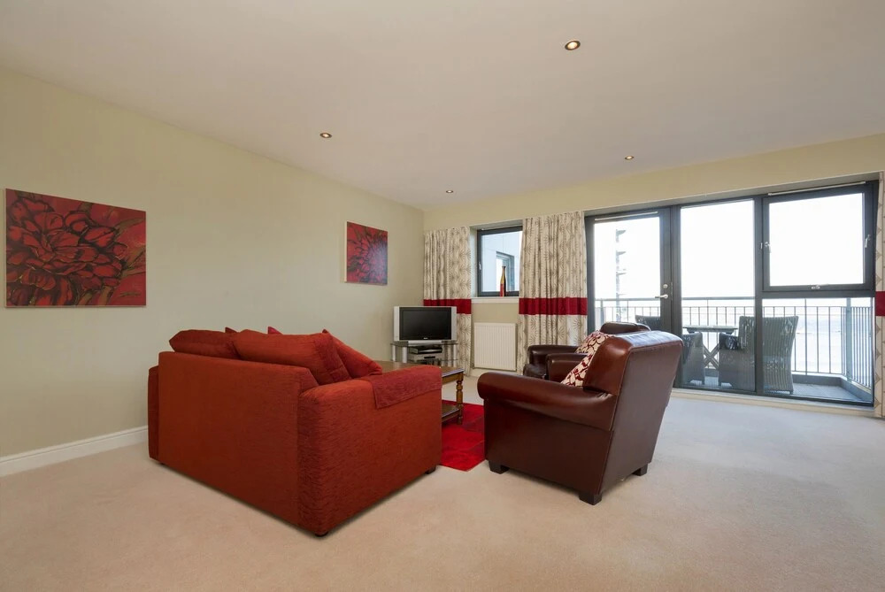 411 - Corinthian Quay Apartment