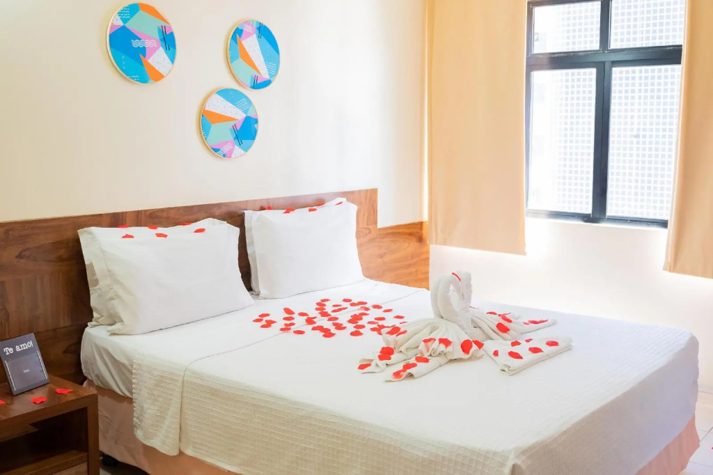 D8 Hotel
