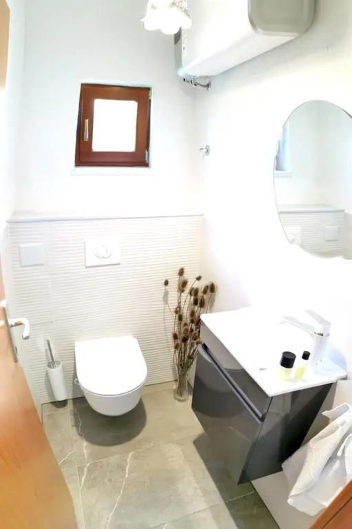 House With 3 Bedrooms in Donji Lapac, With Wonderful Mountain View, Pr