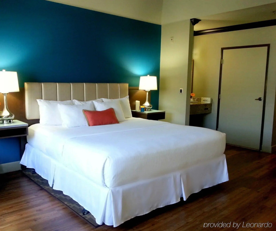 The BLVD Hotel & Suites