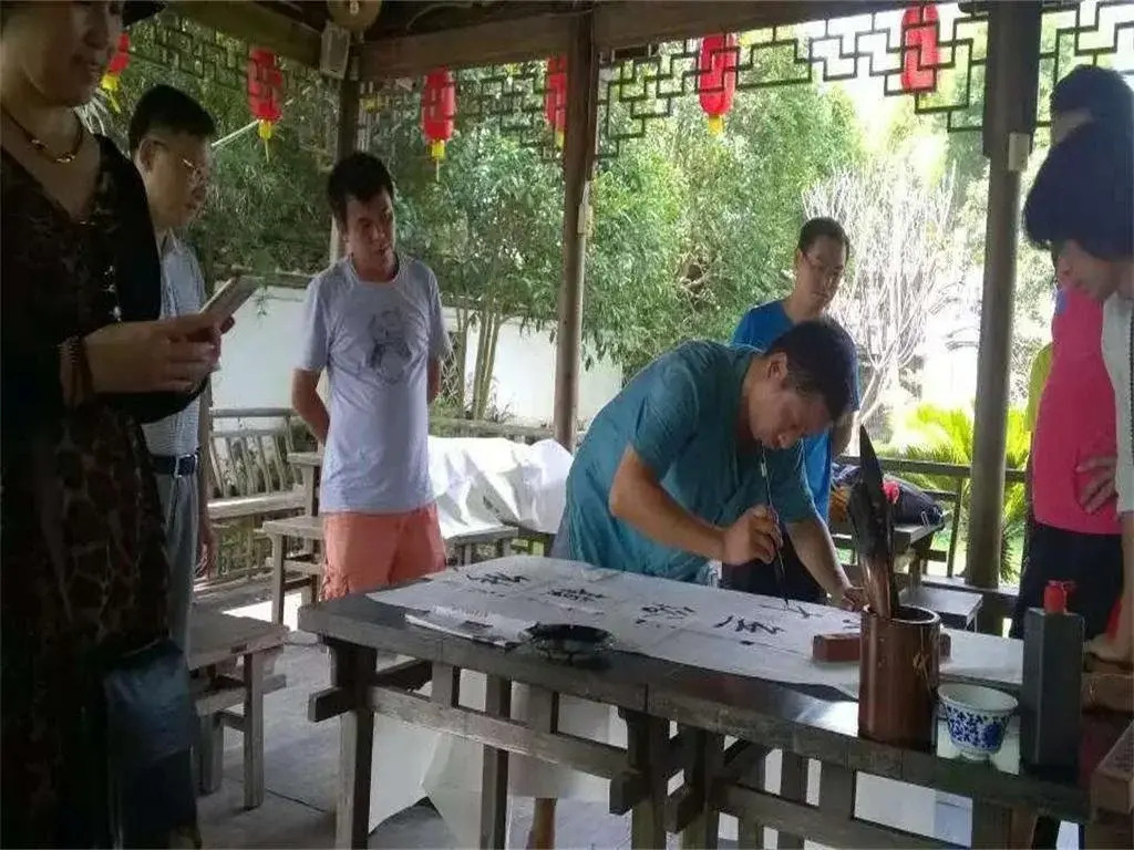 Wuyuan Yawanju Inn