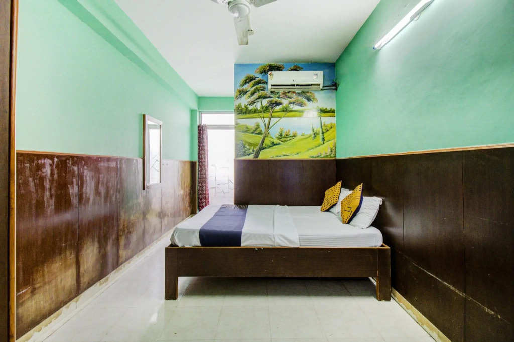 SPOT ON 75971 Golden Guest House