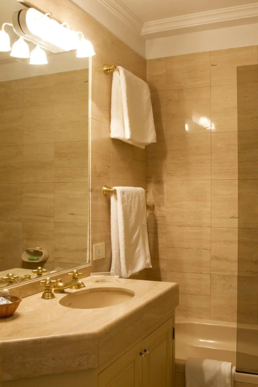 Mayla Apartments