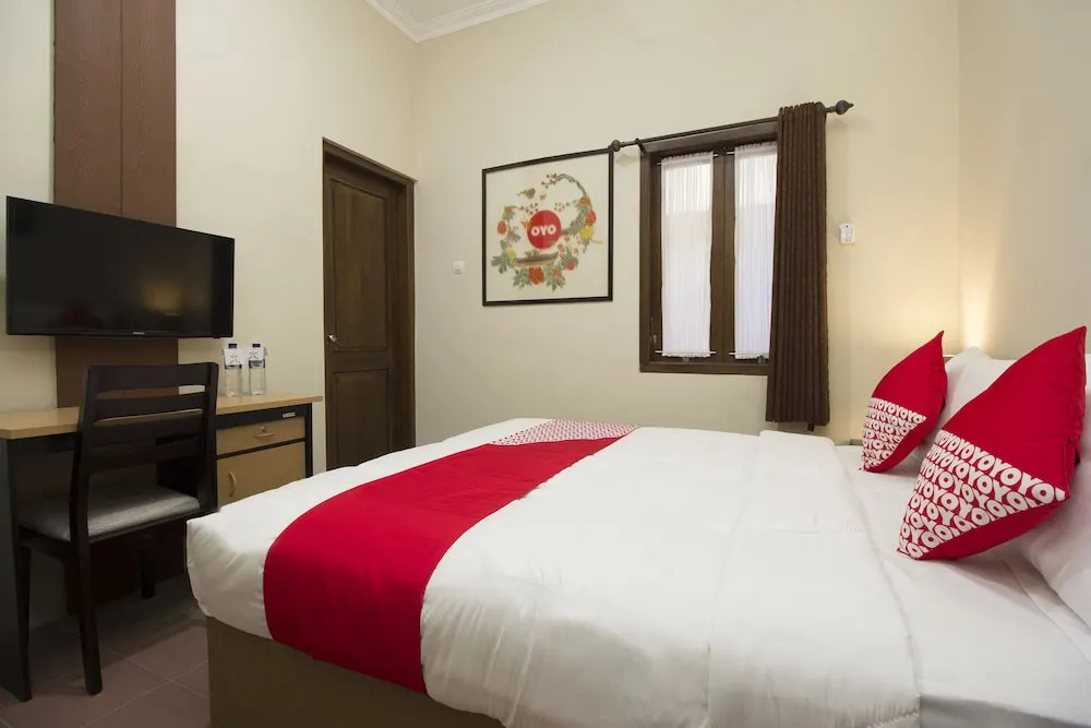 Omah Gedongkuning Syariah Homestay by OYO Rooms
