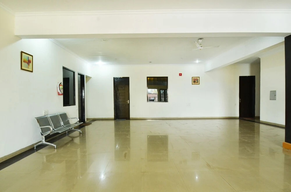 OYO 5026 Preet Hotel