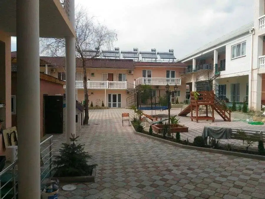 Zhemchuzhina u morja