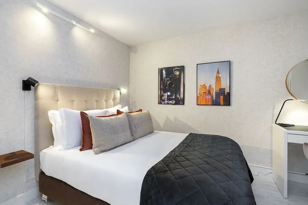 Lisbon'S Best Kept Secret: 2-Bed W/Ac & Patio
