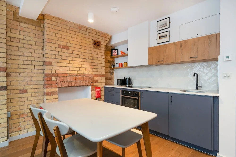 Crashpads Shoreditch Apartments - The Club Row Collection