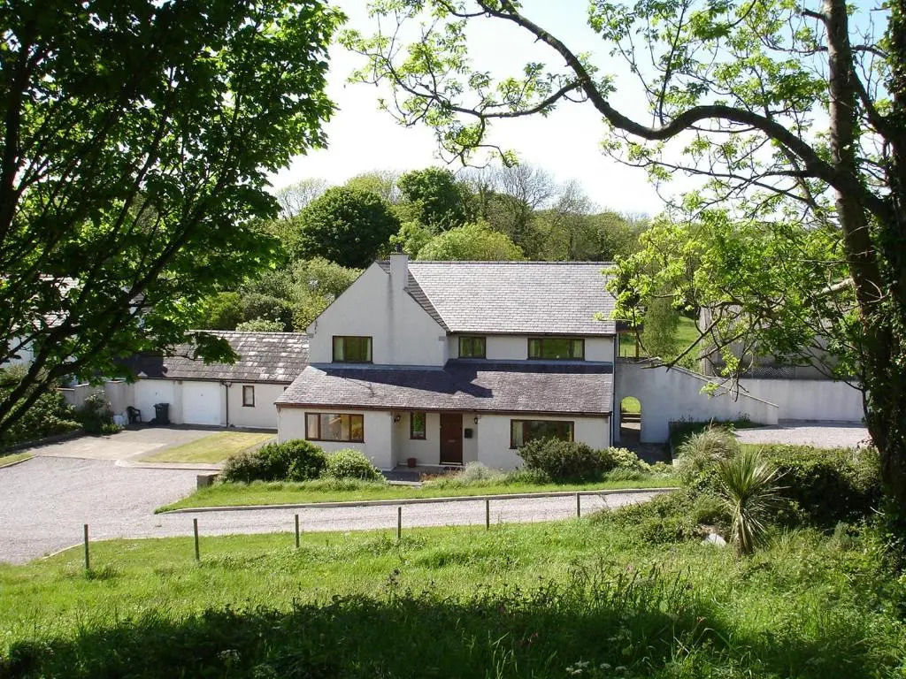 Tyddyn Crwn Country-House Apartments