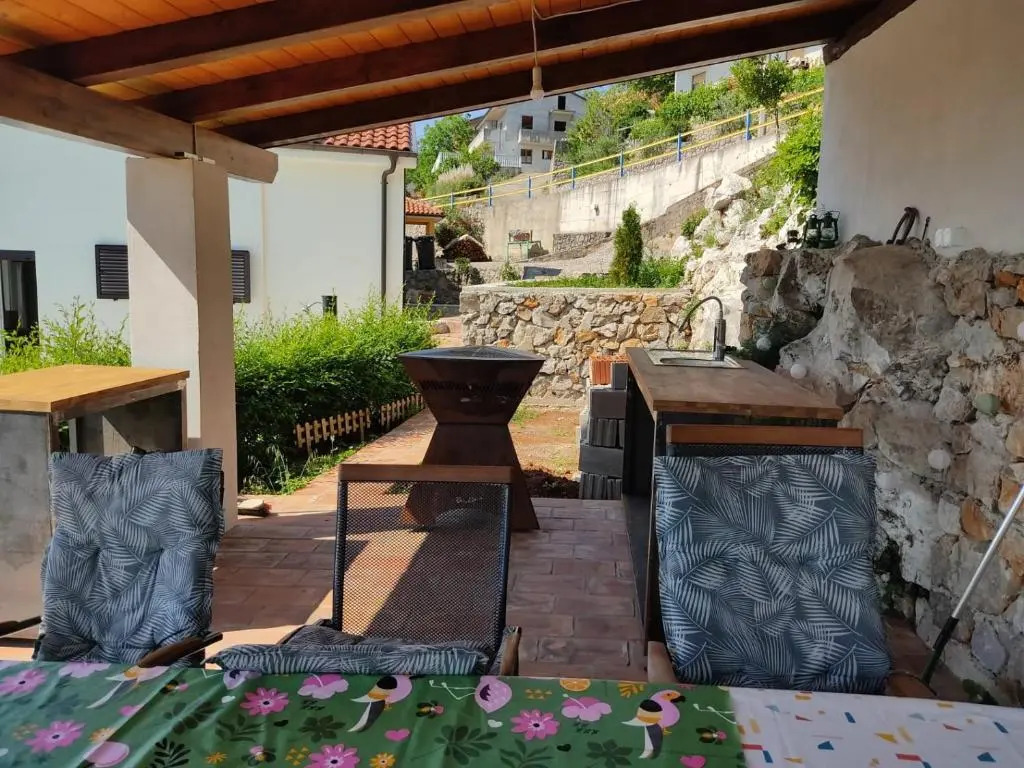 Hillside Villa Kvarner: Pool & Sea View - Happy Rentals