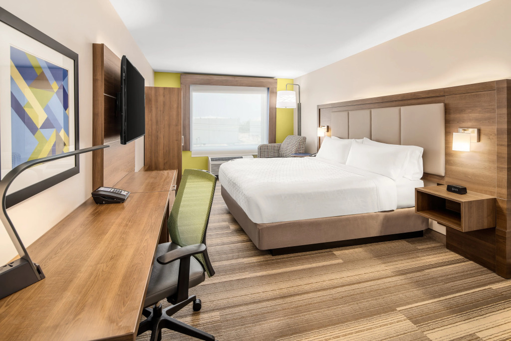 Holiday Inn Express Ft Lauderdale Cruise-Airport by IHG